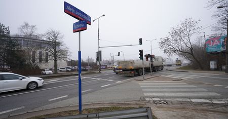 Warszawa. Przebudują sygnalizację w Alejach Jerozolimskich. Zgłosiły się cztery firmy
