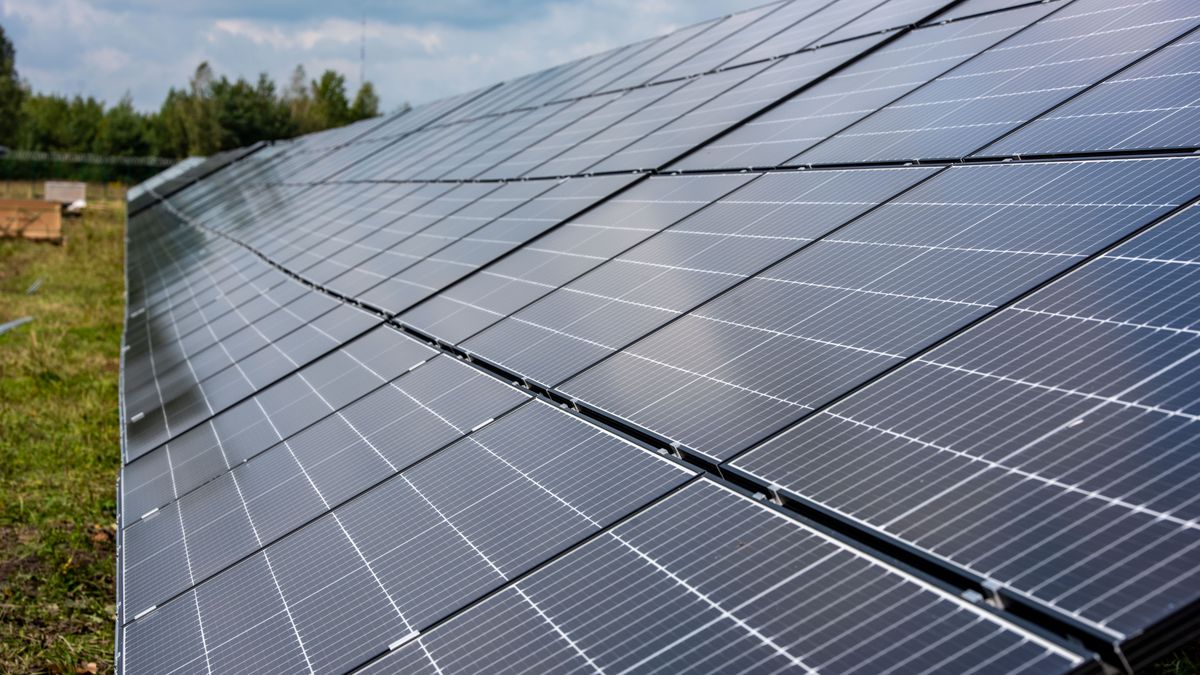 Instalacja fotowoltaiczna. Fotowoltaika ma odegrać istotną rolę w polskim miksie energetycznym