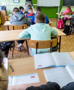 Koronawirus. Nauczycielka nie zgodziła się na noszenie maseczki. Wygrała z dyrekcją szkoły