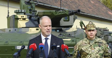 Czystki w węgierskiej armii. Oficerowie muszą odejść