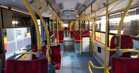 17-latek kierował autobusem miejskim. Było blisko tragedii
