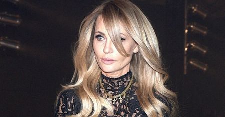 Mistrzowska stylizacja Kręglickiej. Te jeansy robią cuda z sylwetką