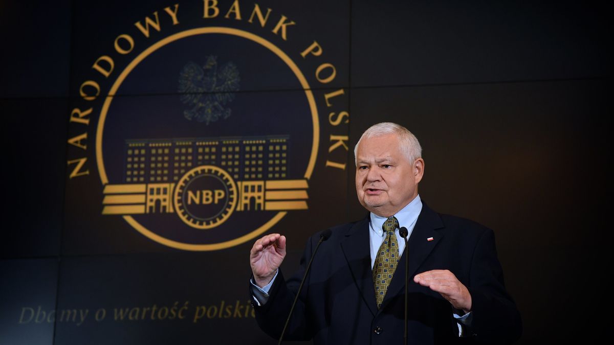 Prezes NBP prof. Adam Glapiński we wrześniu 2021 r. mówił, że podwyższanie stóp procentowych byłoby błędem. Teraz RPP, której przewodniczy podnosi stopy z posiedzenia na posiedzenie.