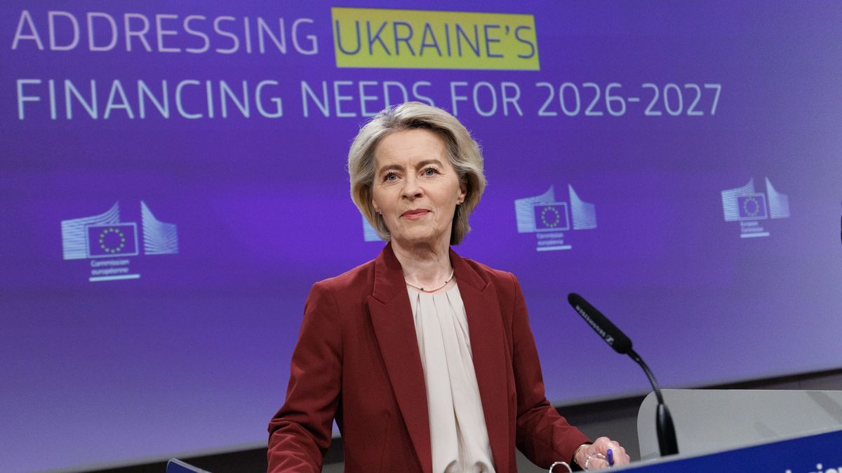 European Commission President Ursula von der Leyen speaks during a press conference on addressing Ukraine's financing needs for 2026?2027, following the weekly meeting of the College of Commissioners in Brussels, Belgium, 03 December 2025. EPA/OLIVIER MATTHYS Dostawca: PAP/EPA.