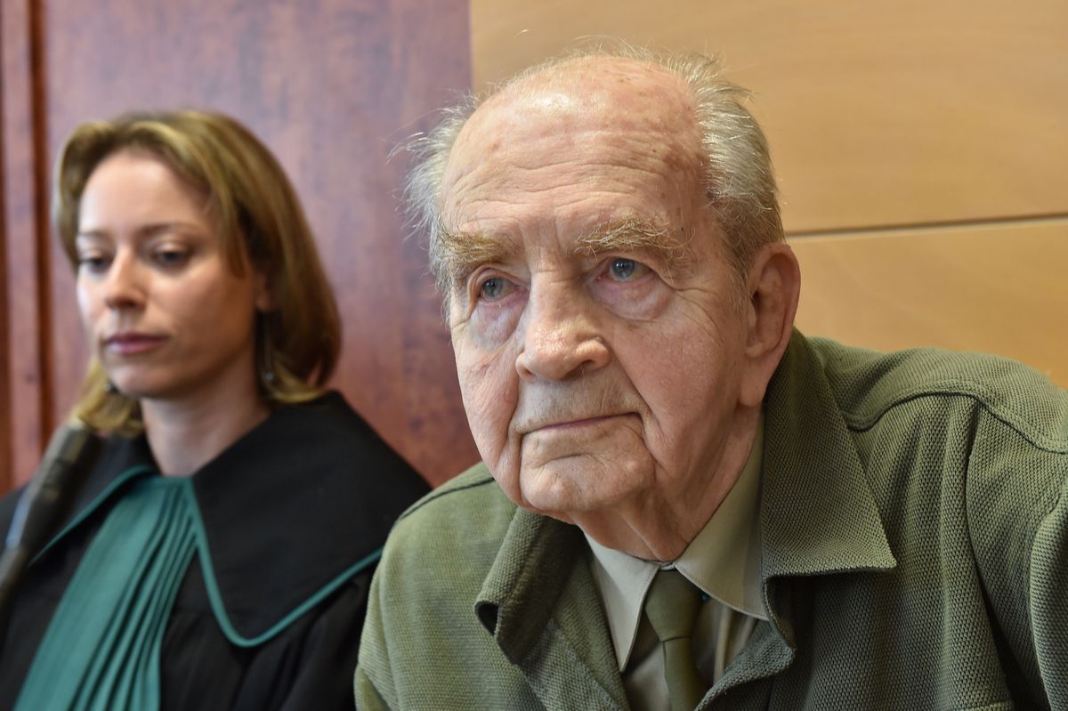 96-letni weteran wyzdrowiał z COVID-19. Czeka na wyrok ws. serialu w ZD
