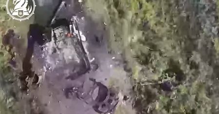 Z rosyjskiego czołgu zostały strzępy. Potężne trafienie, dron zrobił swoje