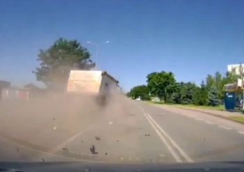 Kierowca ciężarówki o mały włos nie doprowadził do tragedii WIDEO