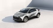 Najtańsza wersja dołącza do gamy Toyoty C-HR Plug-in Hybrid. Najtańsza, ale nie tania