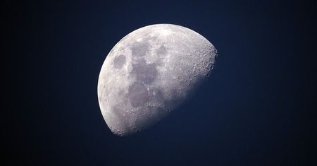 „Zamieszkajmy na Księżycu, zanim polecimy na Marsa”