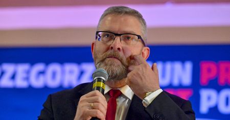 Braun boi się o życie. Dziesiątki tysięcy na ochronę