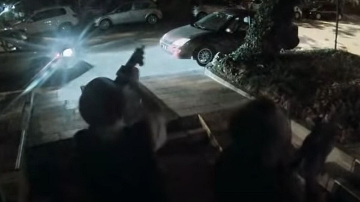 atak na siedzibę mit