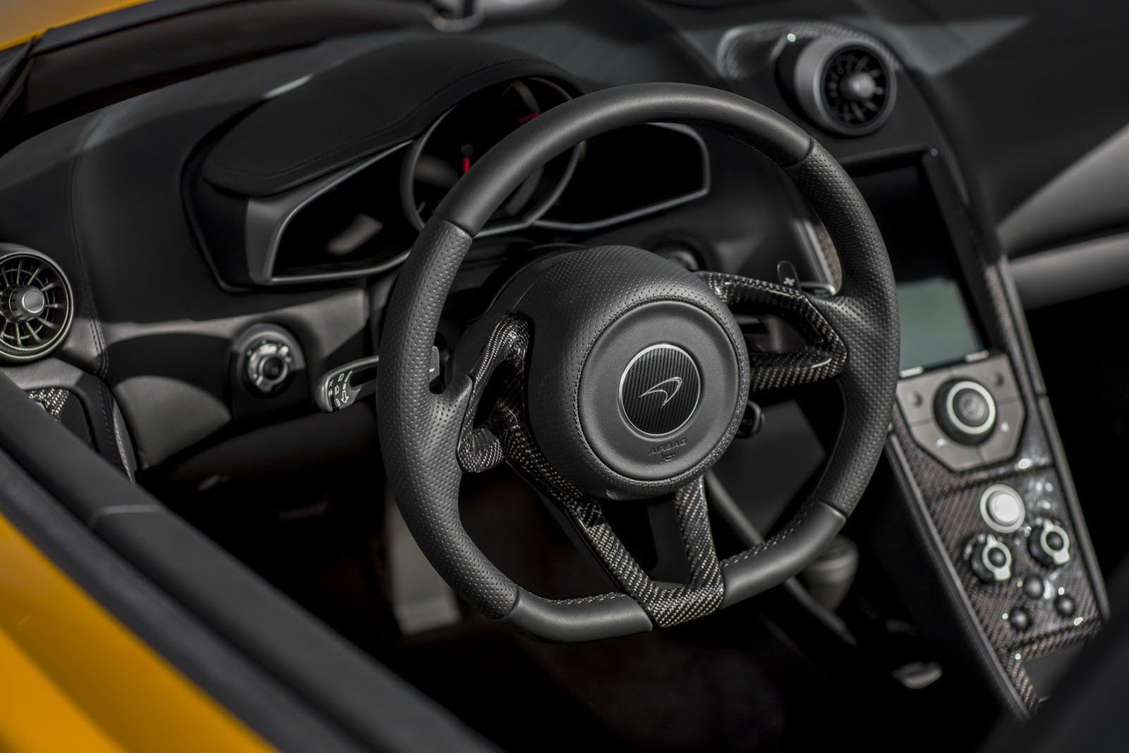 McLaren MP4-12C Spider - obszerna galeria prosto od producenta 27