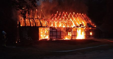 Spłonęła zabytkowa stodoła Chochół. "Wyjątkowe miejsce"