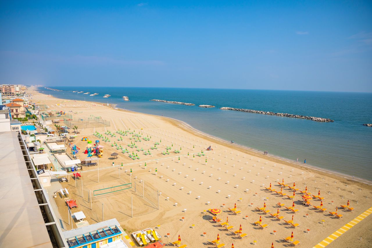 Dolecisz za 64 zł. Bezpośrednio z lotniska dotrzesz nad Adriatyk
