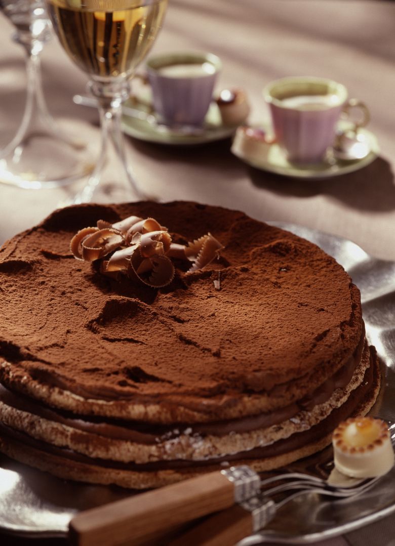 Francuski tort bezowy