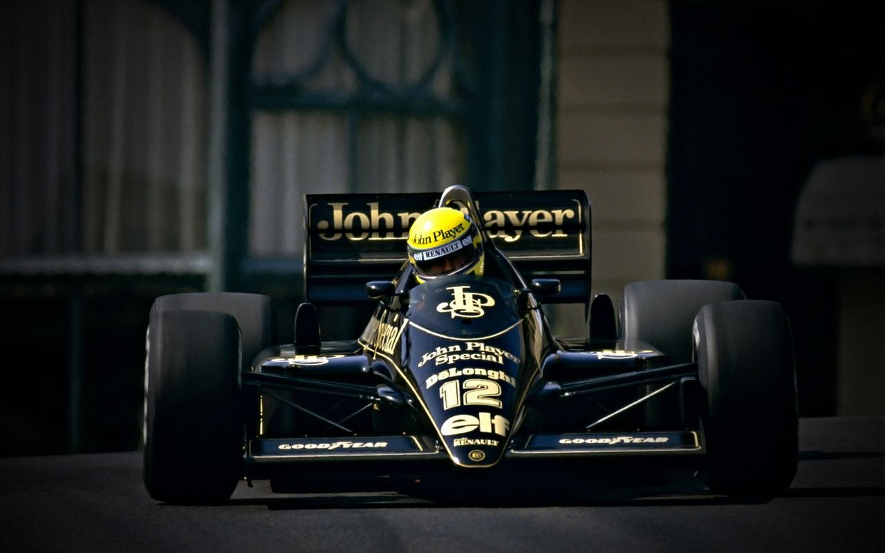 Senna za kierownicą Lotusa