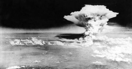 Tak zabija bomba atomowa. Ekspert tłumaczy skutki wybuchu