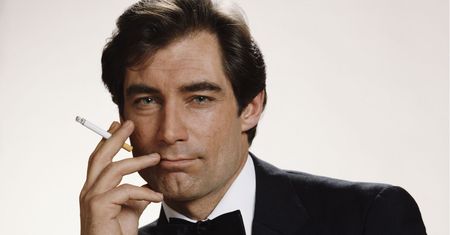 James Bond po latach. Żyje samotnie. Tak zmienił się 77-letni 007