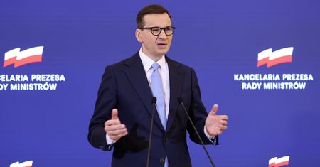 Morawiecki podjął decyzję ws. czternastek. Emeryci muszą to przeczytać!