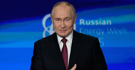 Media o Putinie: Znów kupuje czas w wojnie z Ukrainą
