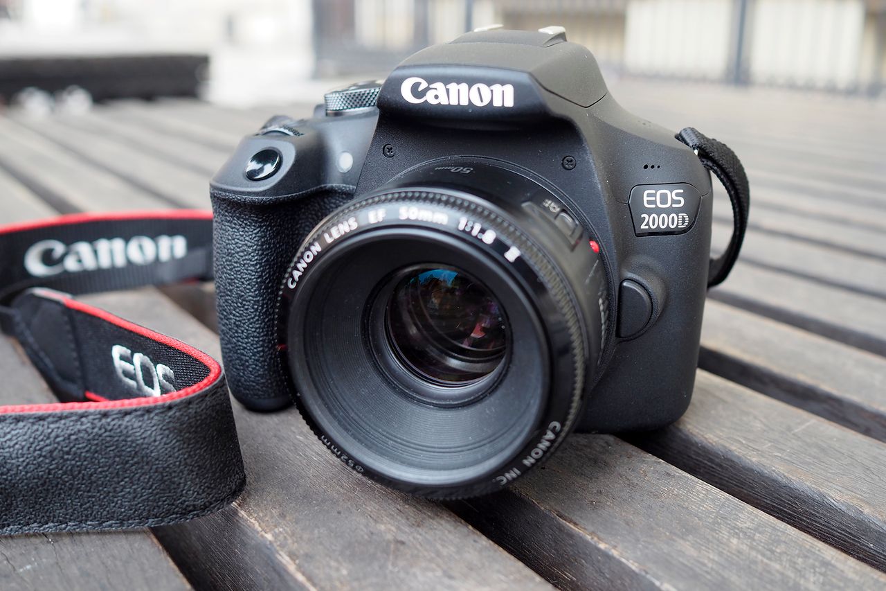 Canon 2000D to maluch, którego da się lubić [test]