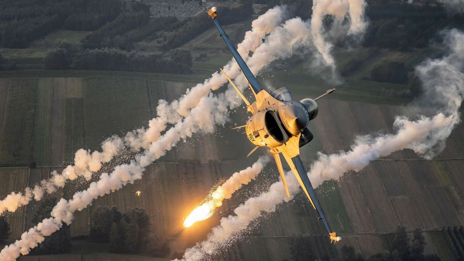 F-16