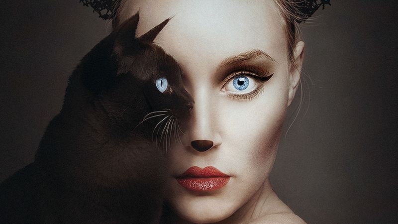 Surrealistyczne autoportrety Flory Borsi, czyli zwierzęcy zew i kobieca delikatność w jednym 1