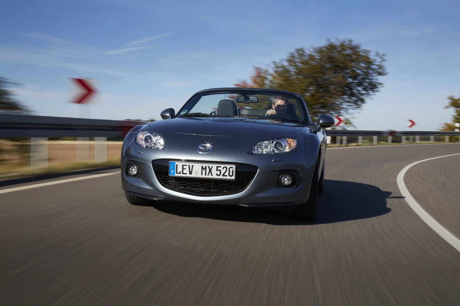 2013 Mazda MX-5 - kultowy roadster po kuracji odmładzającej [galeria] 24