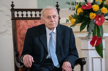 Białystok: Ceniony lekarz i społecznik Honorowym Obywatelem Miasta