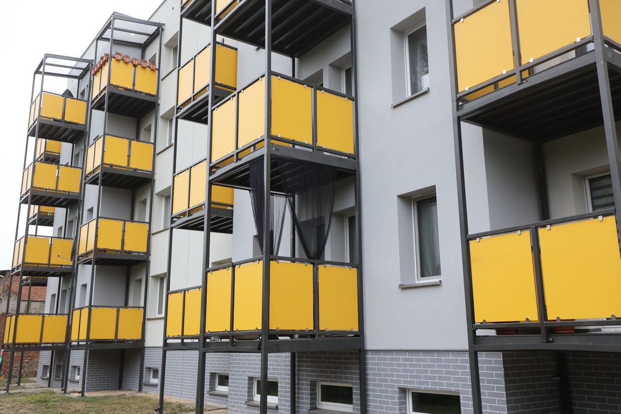 Katowice: Nowoczesny, ale bez charakteru. Blok stracił "to coś"