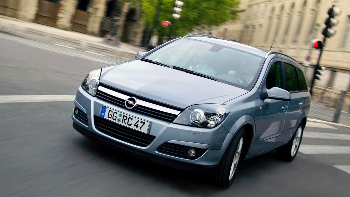 Opel Astra w tym wydaniu był produkowany do 2014 roku (ale już w wydaniu Classic)