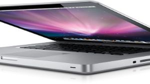 Apple rozwiąże problem z dyskami w MBP 15" 1