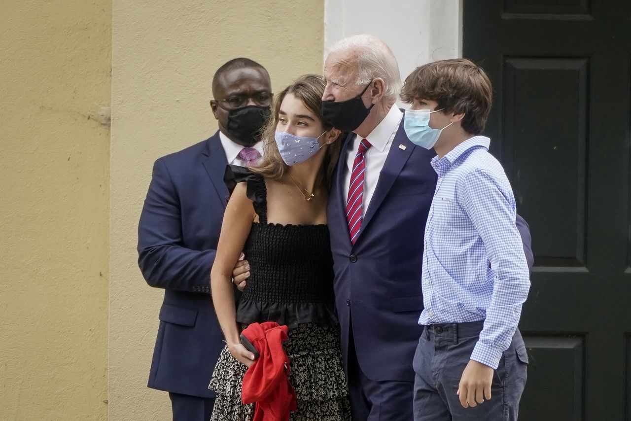 Joe Biden z wnukami