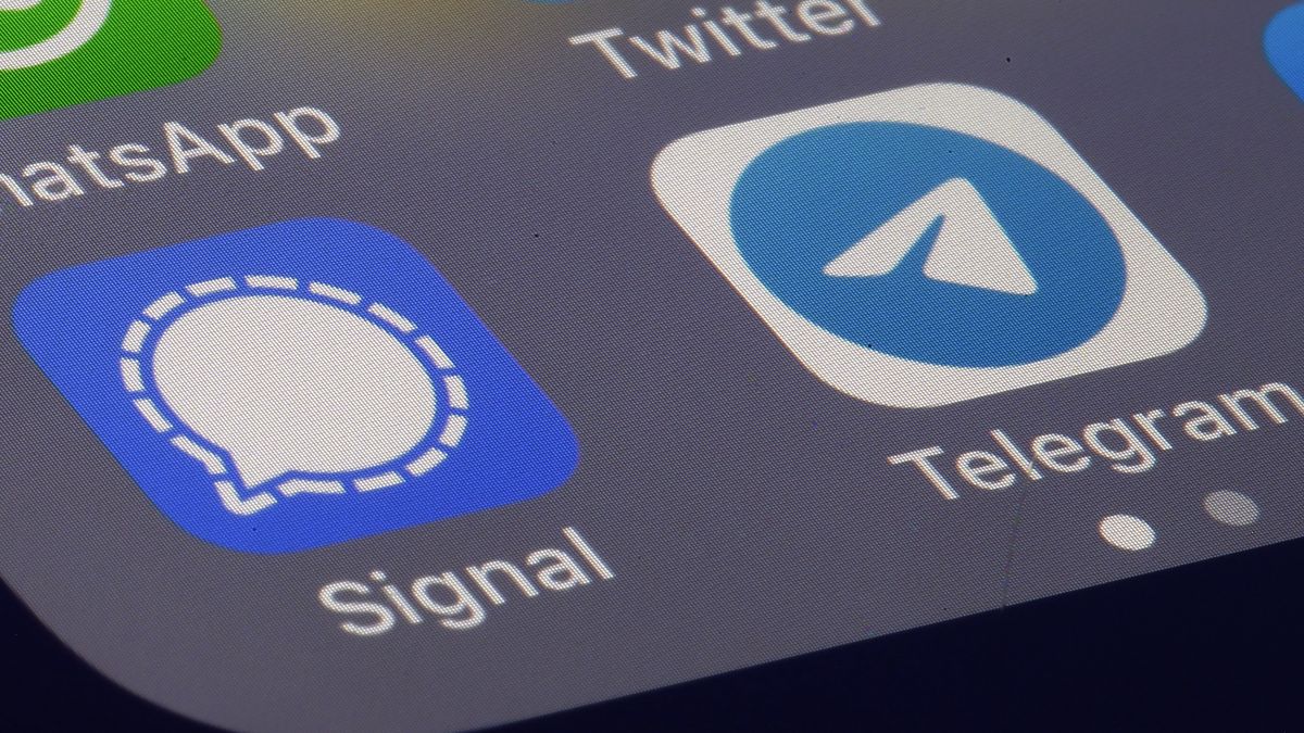 PARIS, FRANCE - JANUARY 13 In this photo illustration, the logos of social media applications Messenger, WhatsApp, Twitter, Signal and Telegram are displayed on the screen of an iPhone on January 13, 2021 in Paris, France. Since WhatsApp announced a change to its privacy rules, users are moving to other encrypted messaging, 25 million users have joined Telegram secure messaging in the past 72 hours, Russian founder Pavel Durov announced on Tuesday. (Photo illustration by Chesnot/Getty Images)