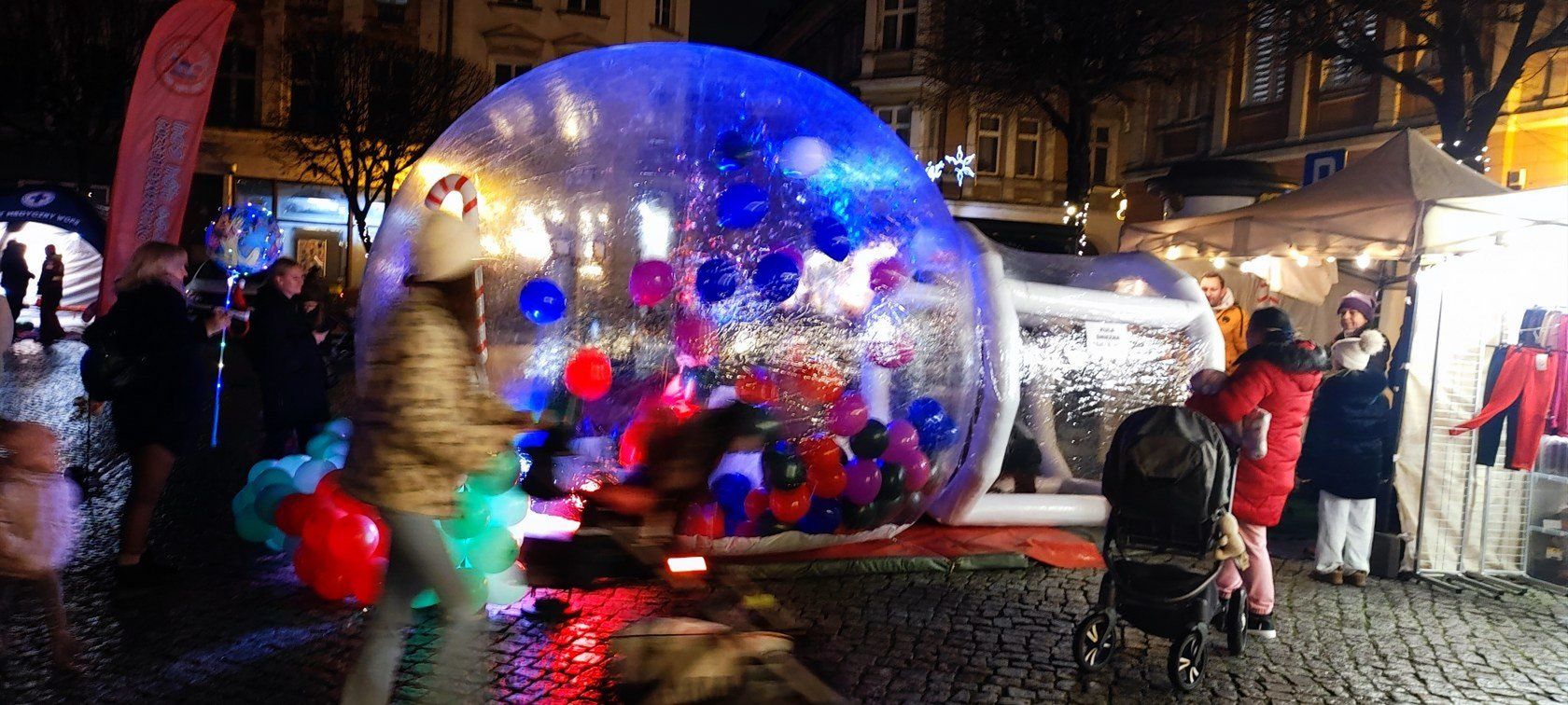 Jarmark świąteczny na rynku w Lesznie 2025