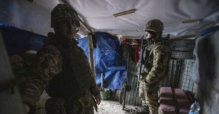 Rosyjsko-ukraiński konflikt bije w złotego. Polska waluta najsłabsza w Europie