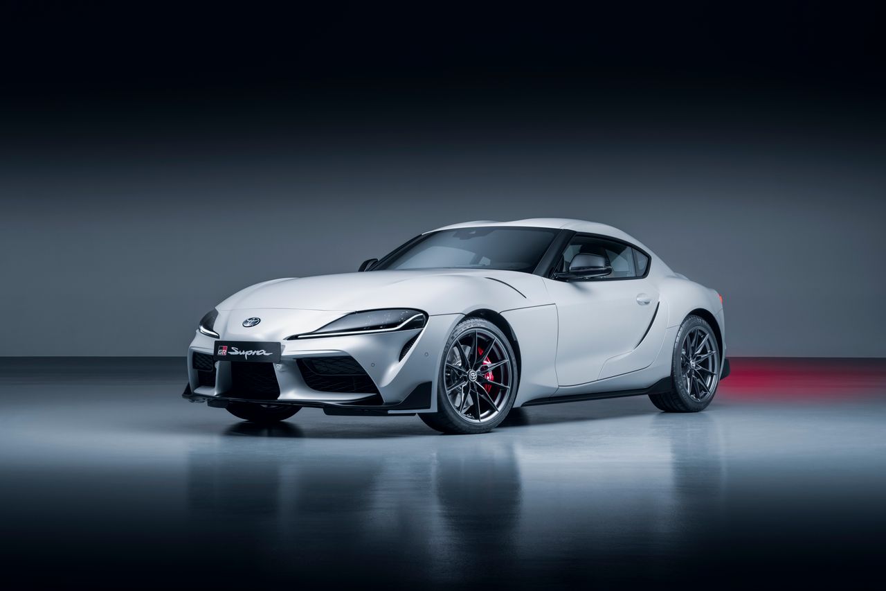 Toyota GR Supra zyskała manualną skrzynię. W końcu znamy polskie ceny