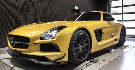 Mercedes-Benz SLS AMG Black Series z mapą mcchip-dkr