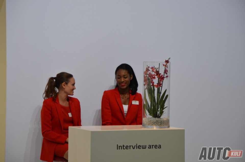 Hostessy z Paris Motor Show 2012 [galeria] 81