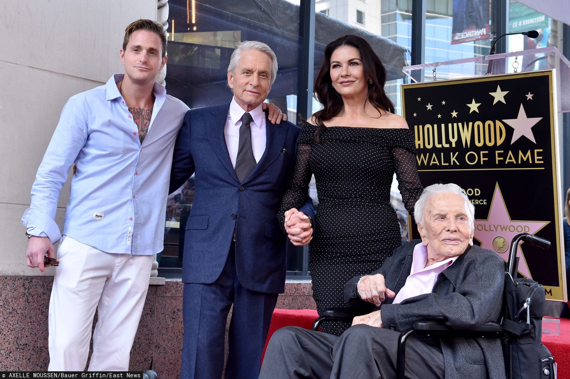 Kirk Douglas z rodziną