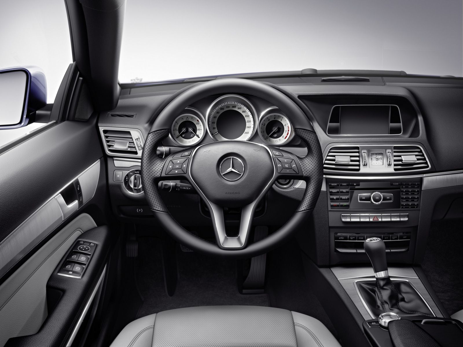 Mercedes-Benz klasy E na nowych zdjęciach [galeria] 54