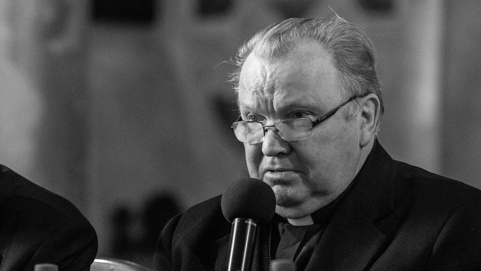 Arcybiskup Marian Gołębiewski