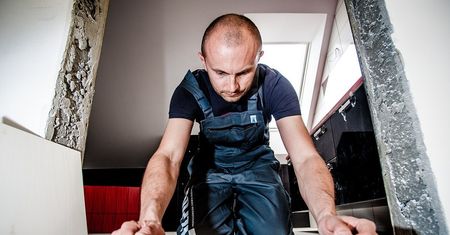 Odmrażanie gospodarki. Rząd planuje banki godzin pracy. Zmiany w kodeksie