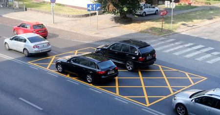 Ministerstwo nie chce yellow boksów. Większy dozór zamiast zmian w infrastrukturze