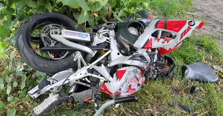 Tragiczny wypadek niedaleko Zalewu Zemborzyckiego. Nie udało się uratować życia młodego motocyklisty