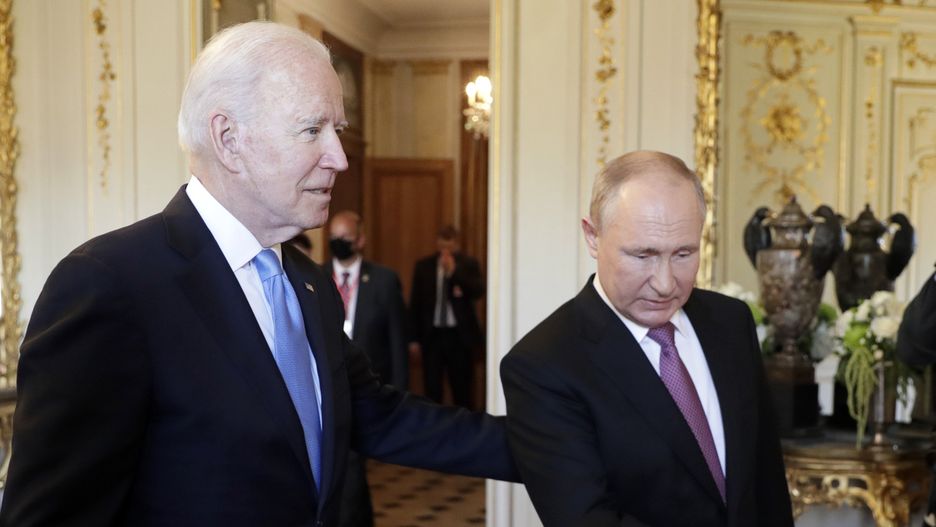 GENEVA, SWITZERLAND  JUNE 16, 2021: US President Joe Biden (L) and Russia's President Vladimir Putin meet for talks at the Villa La Grange. Mikhail Metzel/TASS (Photo by Mikhail Metzel\TASS via Getty Images)
