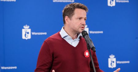 W Warszawie żądają referendum. Awantura po nowych przepisach eskaluje