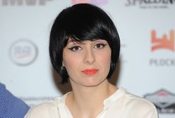 Tatiana Okupnik poszła zagłosować. Musiała wspomóc się kulami