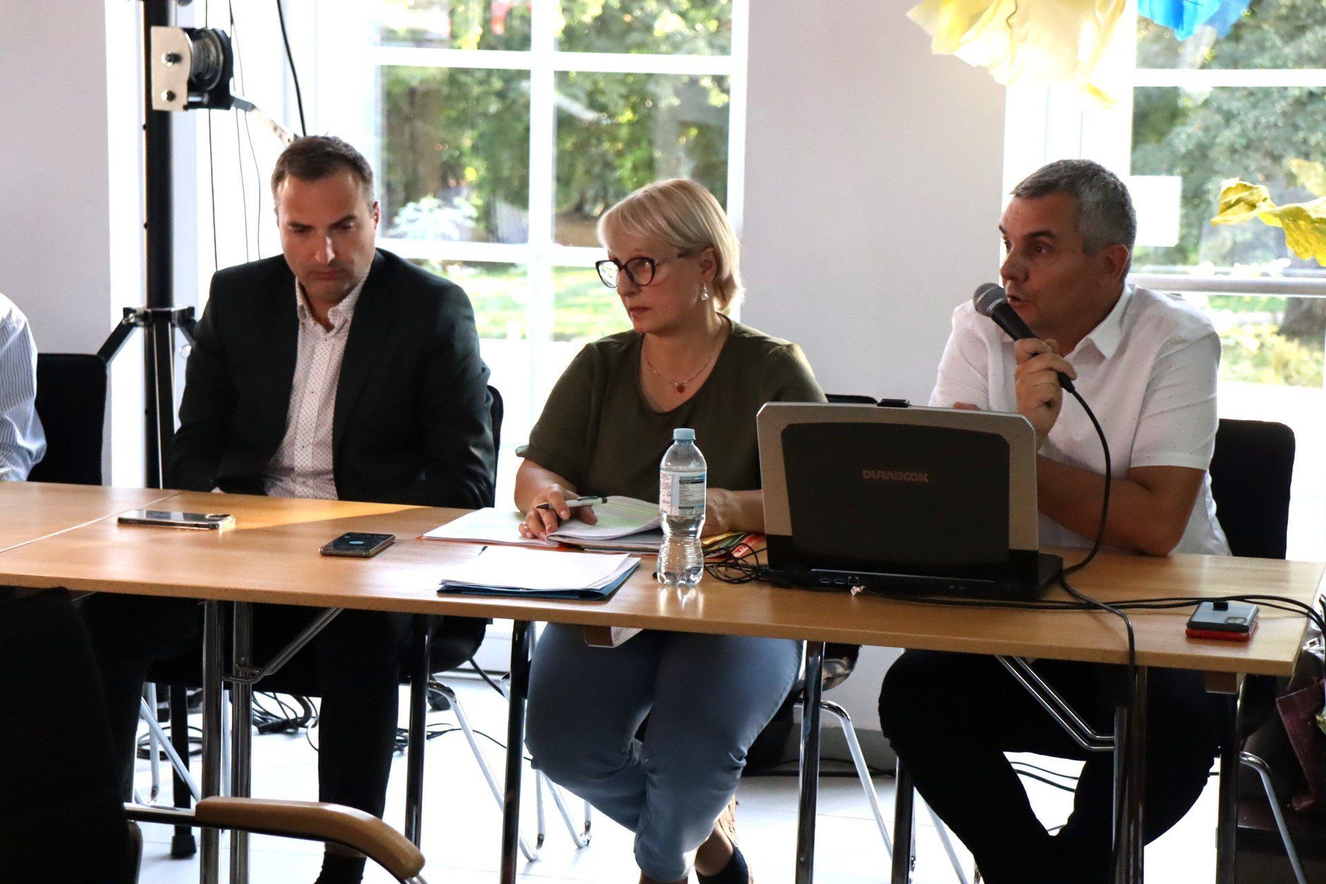 Burzliwe spotkanie w Leszczynku. Rozmawiano o rozbudowie drogi z Topoli Królewskiej do Kutna