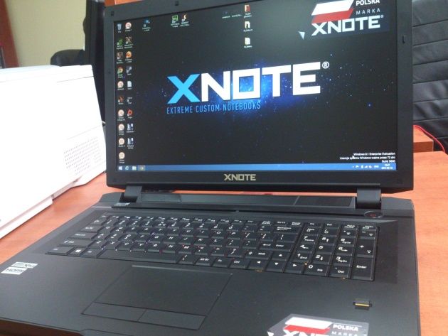 XNOTE P377SM-A widok front